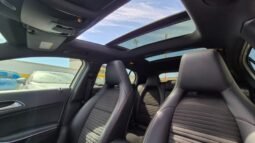 
										Mercedes GLA 220D AUTOMATIC 4MATIC PREMIUM (TETTO APRIBILE) 2017 completo									