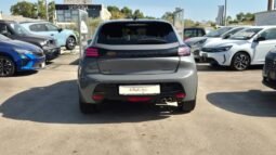 
										Peugeot 208 HYBRID GT 2025 completo									