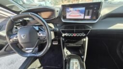 
										Peugeot 208 HYBRID GT 2025 completo									