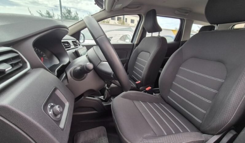 
								Dacia DUSTER BLUEDCI COMFORT 2023 completo									