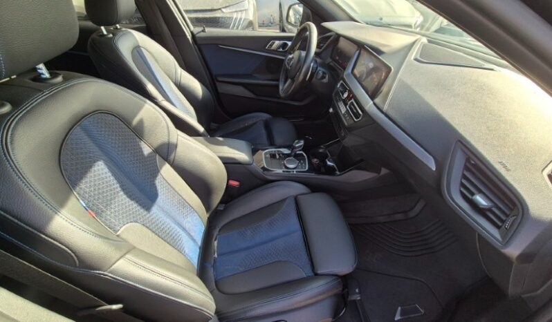 
								BMW 120D XDRIVE M-SPORT 2020 completo									