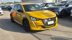 
										Peugeot 208 EAT8 GT 2023 completo									