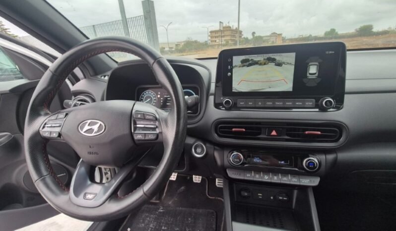 
								Hyundai KONA CRDI (48V) N-LINE 2022 completo									