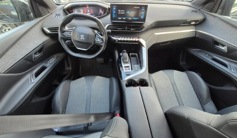 
								Peugeot 3008 ALLURE 2023 completo									