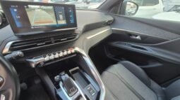 
										Peugeot 3008 ALLURE 2023 completo									