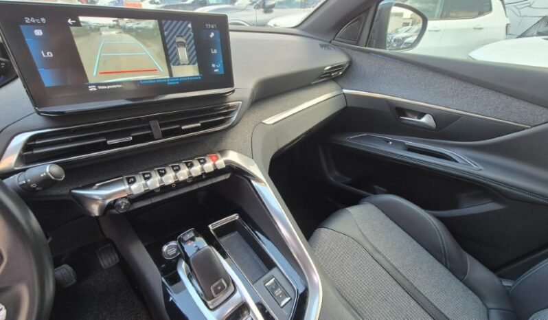 
								Peugeot 3008 ALLURE 2023 completo									