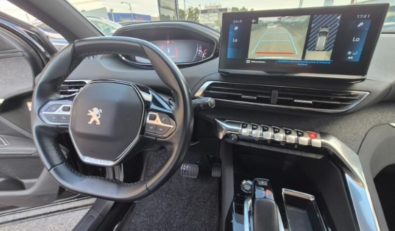 
								Peugeot 3008 ALLURE 2023 completo									