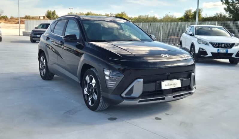 
								Hyundai KONA HEV DCT XCLASS (TETTUCCIO APRIBILE) 2023 completo									