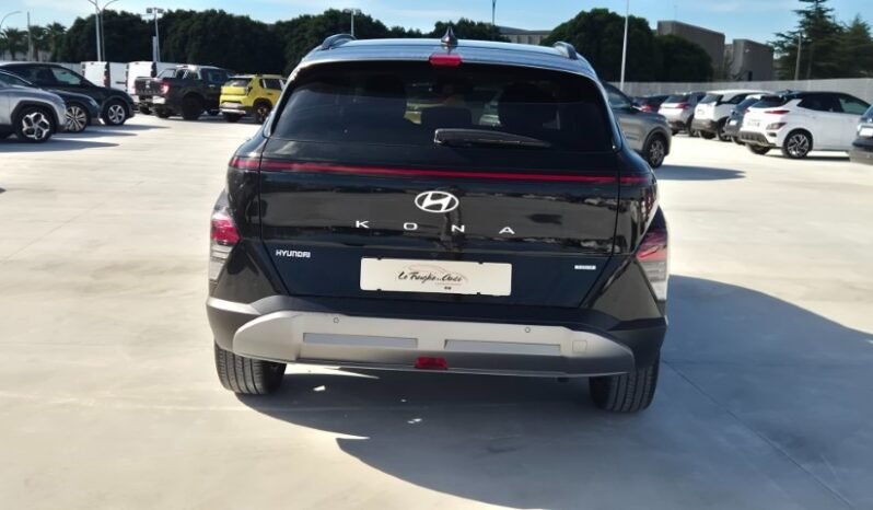 
								Hyundai KONA HEV DCT XCLASS (TETTUCCIO APRIBILE) 2023 completo									