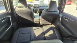 
										Toyota RAV 4 HV E-CVT 2WD BLACK EDITION 2021 completo									