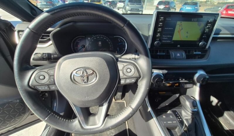 
								Toyota RAV 4 HV E-CVT 2WD BLACK EDITION 2021 completo									