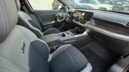 
										Jeep COMPASS E-HYBRID FIRST EDITION 2026 completo									