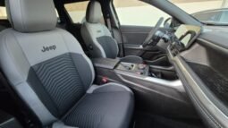 
										Jeep COMPASS E-HYBRID FIRST EDITION 2026 completo									