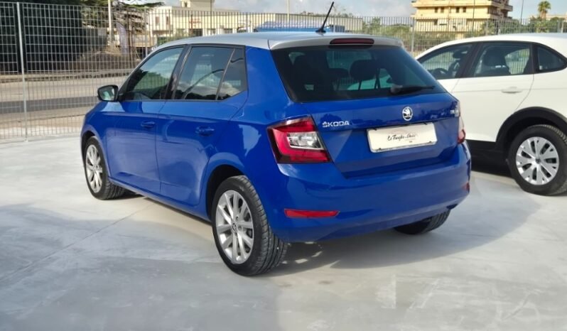 
								Skoda FABIA 2019 completo									