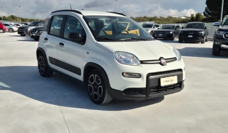 
								Fiat panda HYBRID CITY LIFE 2022 completo									