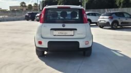 
										Fiat panda HYBRID CITY LIFE 2022 completo									