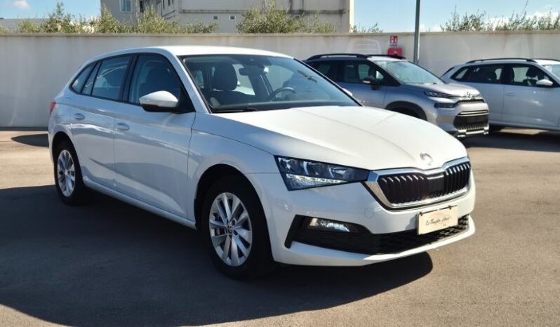 
								Skoda SCALA TSI AMBITION 2024 completo									