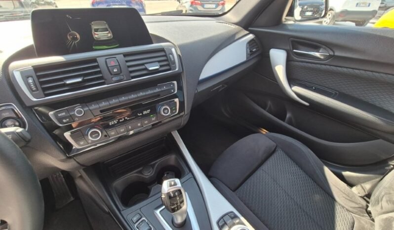 
								BMW 118D M-SPORT 2016 completo									