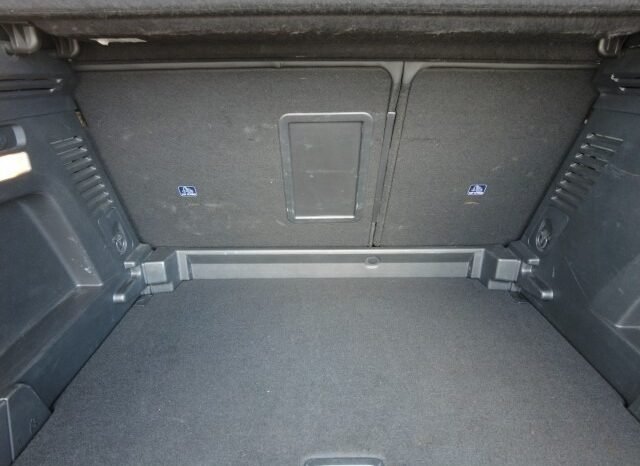 
								Peugeot 3008 ALLURE 2023 completo									