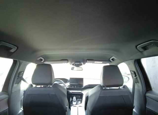 
								Peugeot 3008 ALLURE 2023 completo									