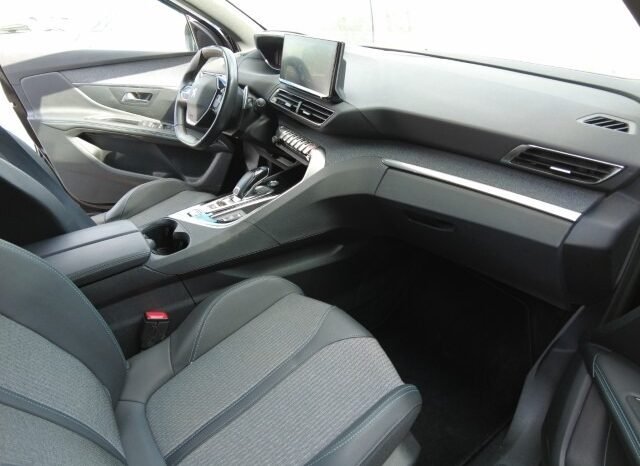 
								Peugeot 3008 ALLURE 2023 completo									
