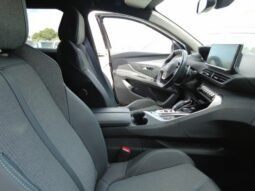 
										Peugeot 3008 ALLURE 2023 completo									