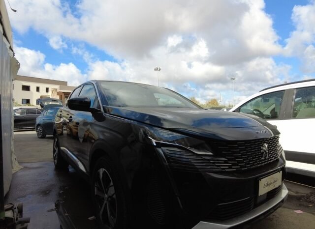
								Peugeot 3008 ALLURE 2023 completo									