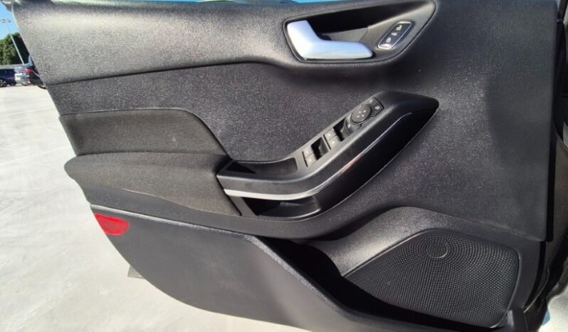 
								Ford FIESTA ECOBOOST HYBRID ST-LINE (DCT) 2023 completo									