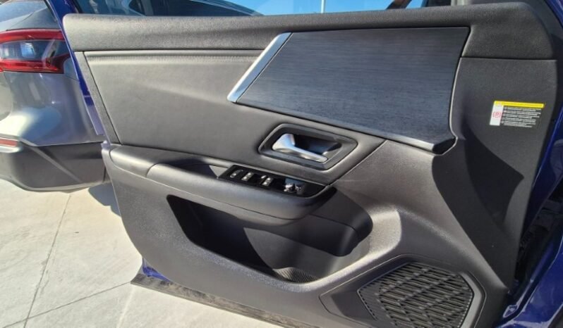 
								Citroen C5 X EAT8 SHINE 2023 completo									