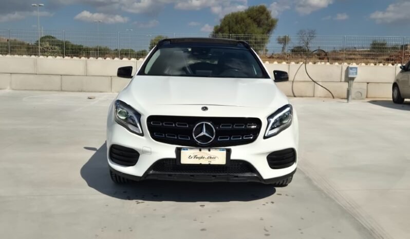 
								Mercedes GLA 200D AUT. PREMIUM (TETTO APRIBILE) 2019 completo									