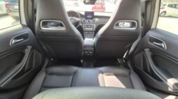 
										Mercedes GLA 200D AUT. PREMIUM (TETTO APRIBILE) 2019 completo									