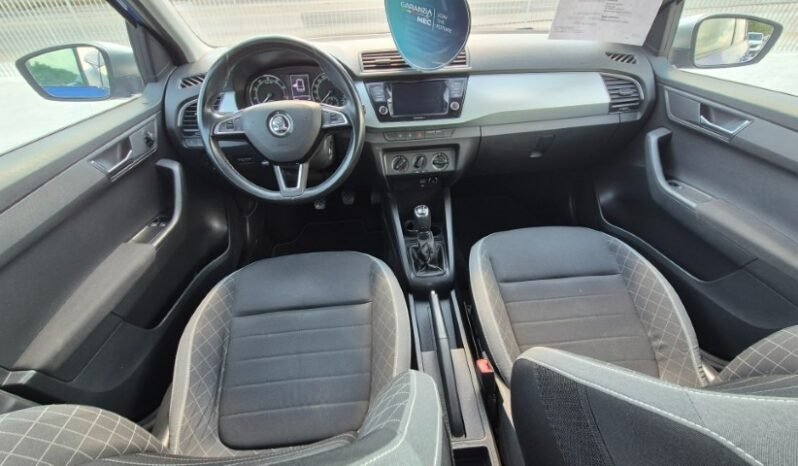 
								Skoda FABIA 2019 completo									