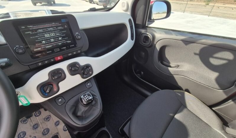 
								Fiat PANDINA HYBRID CROSS 2026 completo									