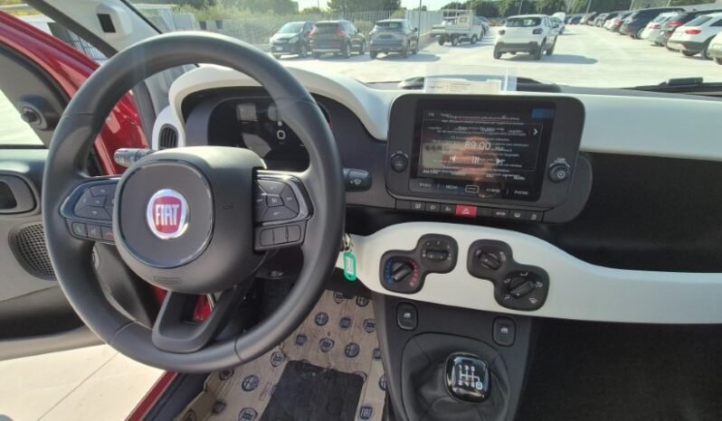 
								Fiat PANDINA HYBRID CROSS 2026 completo									