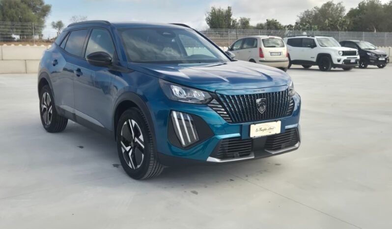 
								Peugeot 2008 HYBRID E-DCS6 ALLURE 2025 completo									