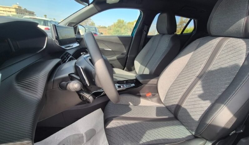 
								Peugeot 2008 HYBRID E-DCS6 ALLURE 2025 completo									