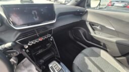 
										Peugeot 2008 HYBRID E-DCS6 ALLURE 2025 completo									