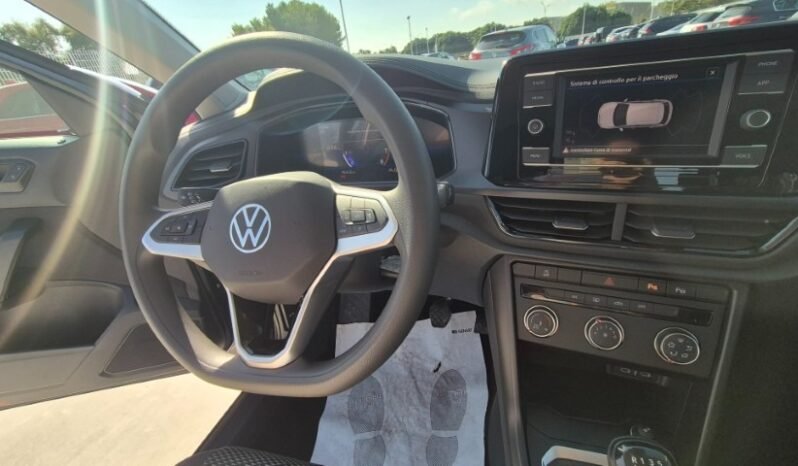
								Volkswagen T-ROC TSI LIFE 2023 completo									