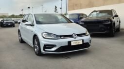 
										Volkswagen GOLF VII TDI R-LINE 2017 completo									