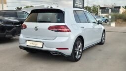
										Volkswagen GOLF VII TDI R-LINE 2017 completo									
