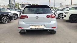 
										Volkswagen GOLF VII TDI R-LINE 2017 completo									
