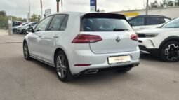 
										Volkswagen GOLF VII TDI R-LINE 2017 completo									