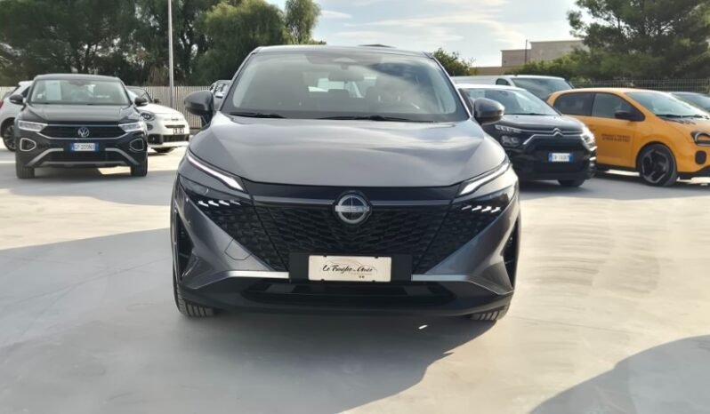 
								Nissan qashqai MHEV ACENTA 2025 completo									