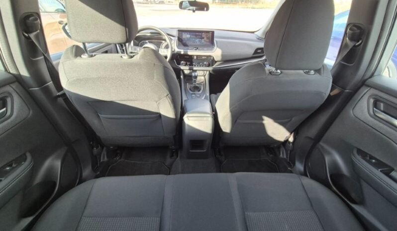 
								Nissan qashqai MHEV ACENTA 2025 completo									