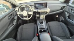 
										Nissan qashqai MHEV ACENTA 2025 completo									
