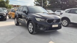 
										VOLVO XC40 B3 AUTOMATICO ESSENTIAL 2024 completo									