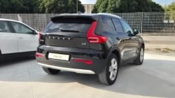 
										VOLVO XC40 B3 AUTOMATICO ESSENTIAL 2024 completo									
