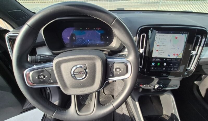 
								VOLVO XC40 B3 AUTOMATICO ESSENTIAL 2024 completo									