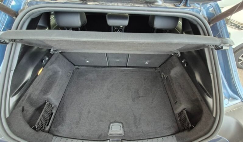 
								Mercedes GLA 200D AUT. EXECUTIVE 2021 completo									