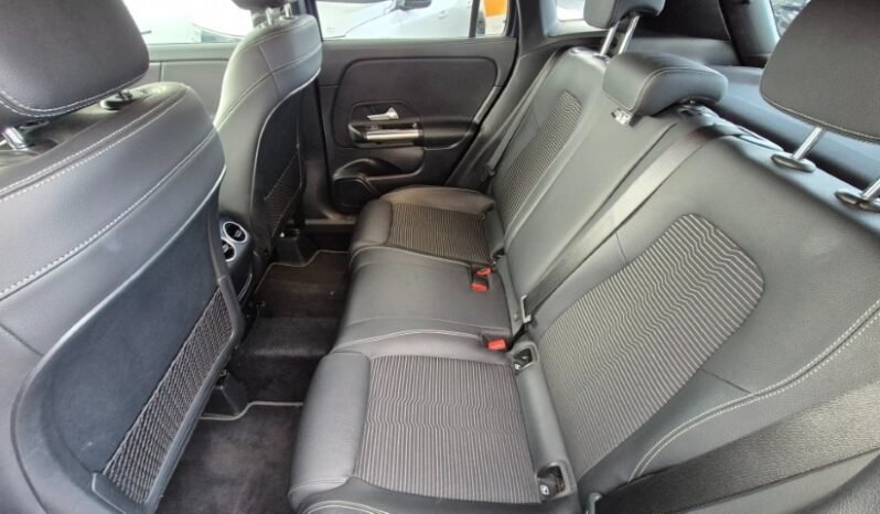 
								Mercedes GLA 200D AUT. EXECUTIVE 2021 completo									